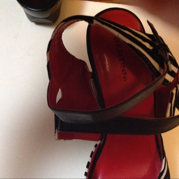 BERTINNI heels with ankle straps, size 10 Fun!! - Picture 7 of 8